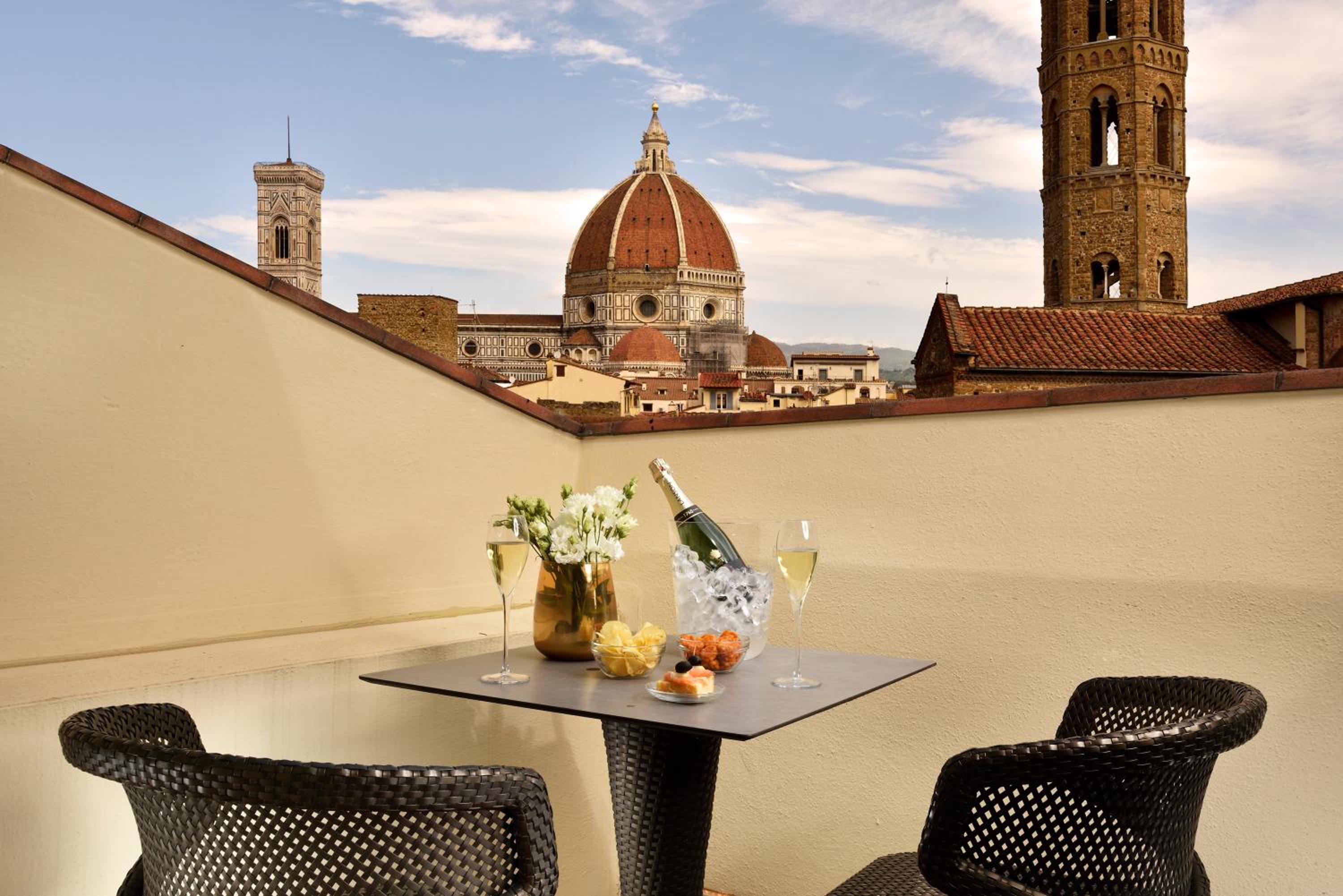 Фото San Firenze Suites & SPA