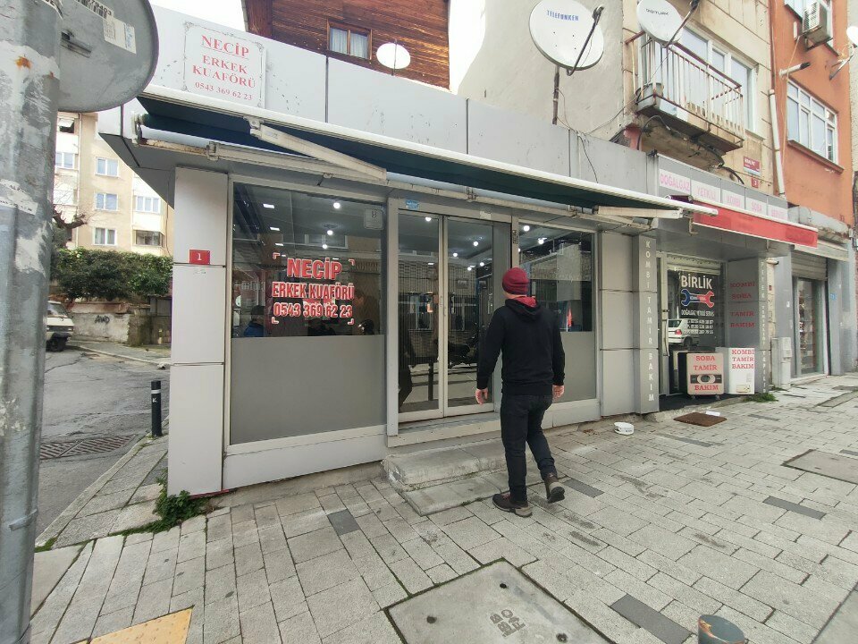 صالون حلاقة Necip Men's Hairdresser ، اسطنبول، صورة