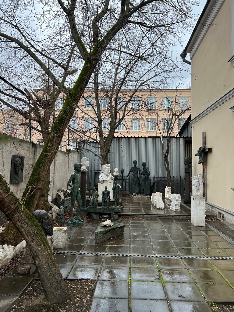 Museum Muzey Tvorcheskoye naslediye akademika Yuriya Orekhova, Moscow, photo