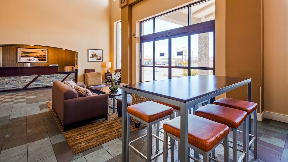 Фото Best Western Plus King's Inn & Suites