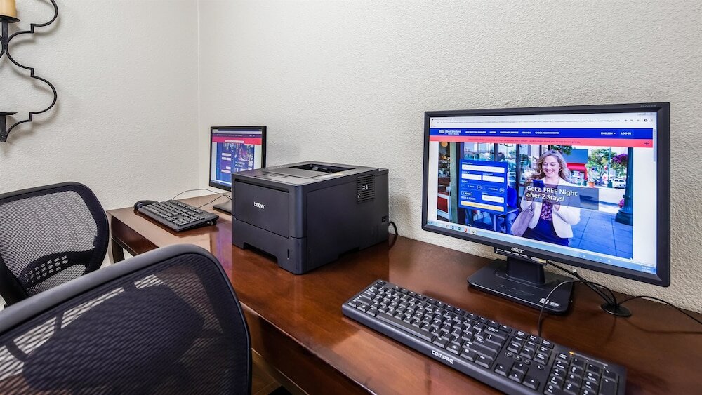 Фото Best Western Capital City Inn