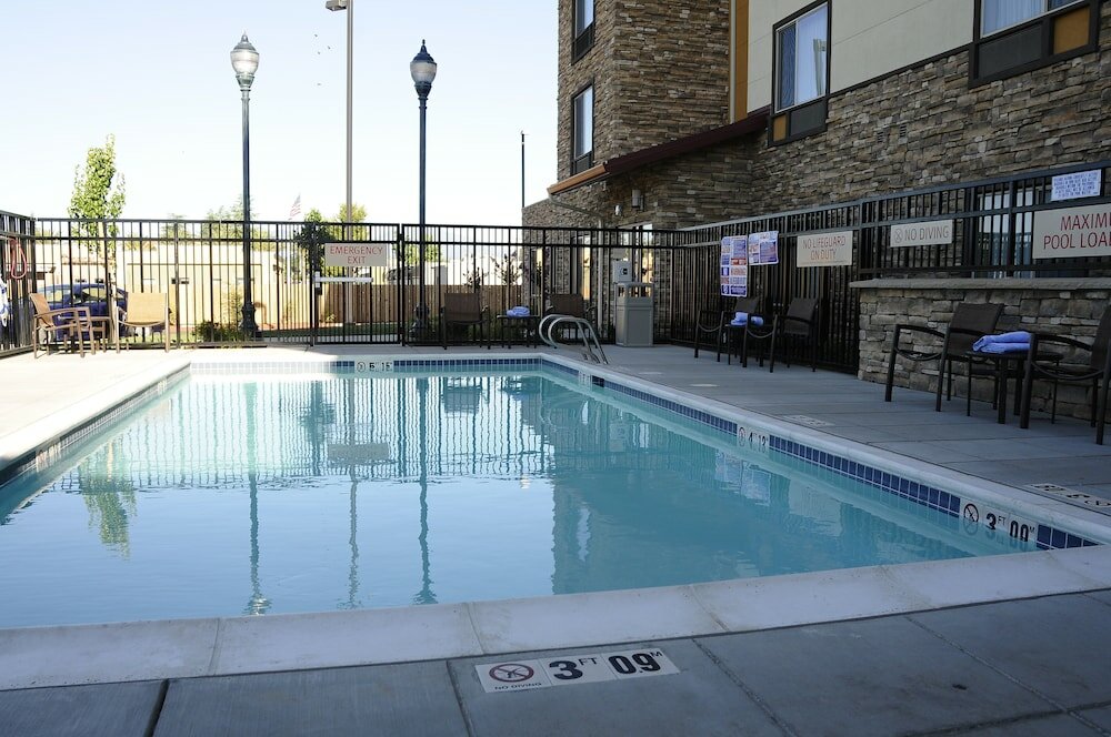 Фото TownePlace Suites Redding