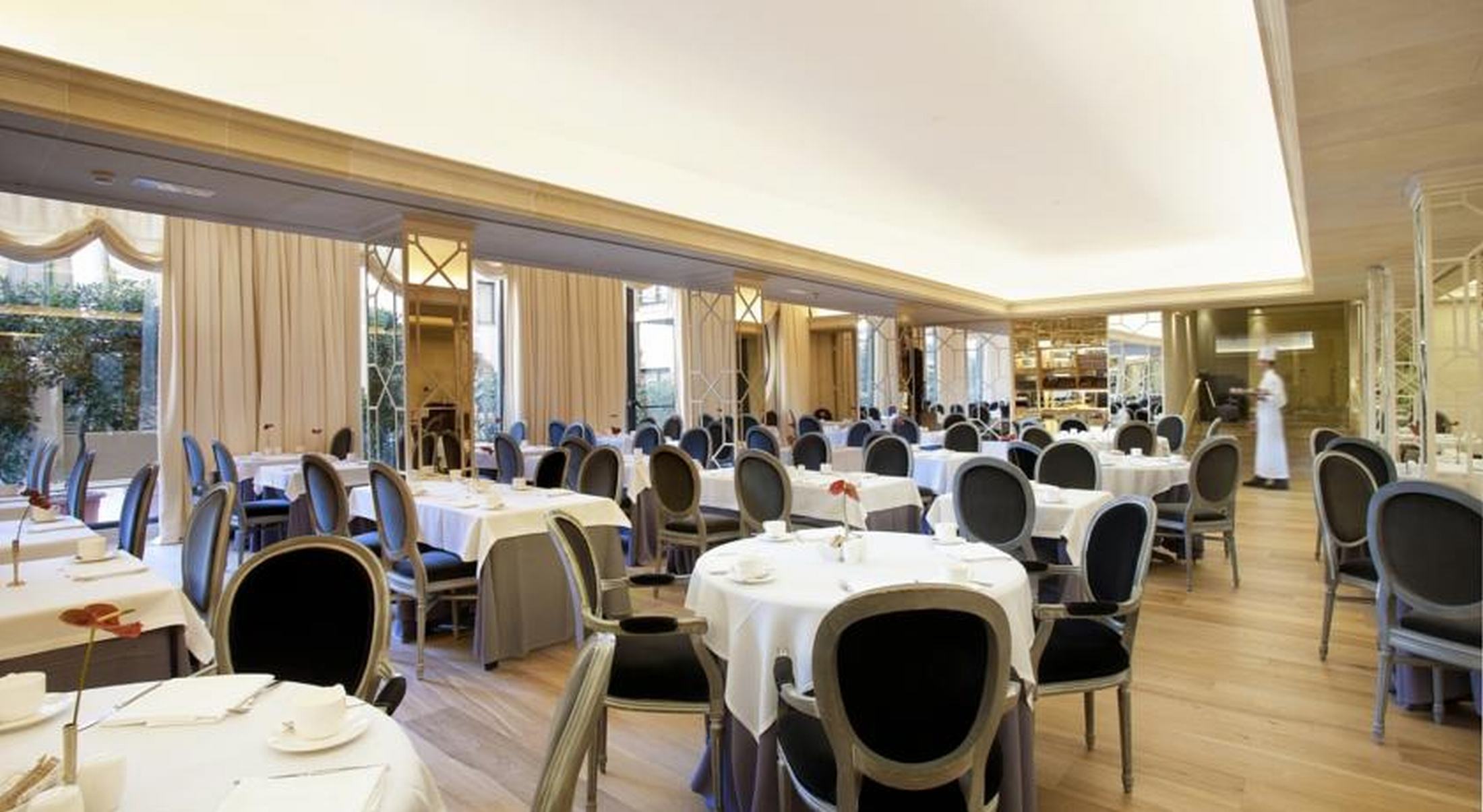 Фото Majestic Residence