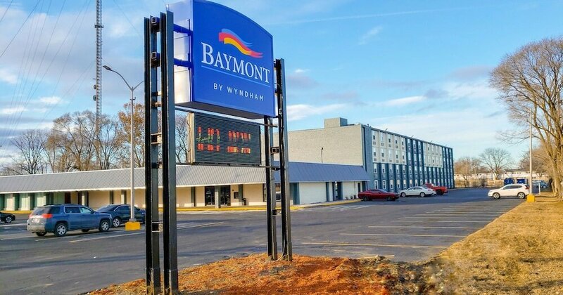 Гостиница Baymont by Wyndham Ferndale/Royal Oak