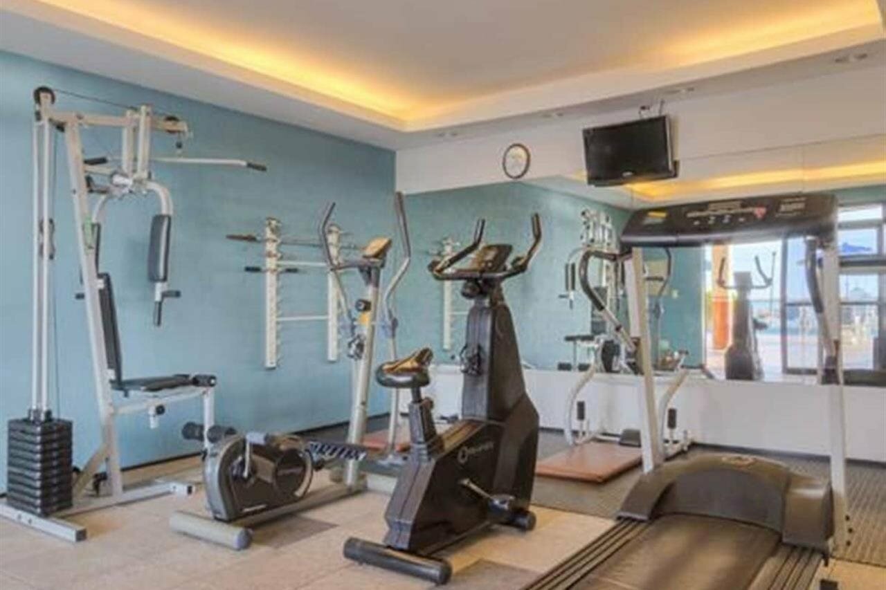 Фото Iate Plaza Hotel