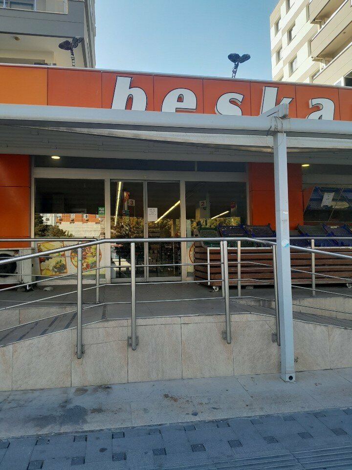 Supermarket Beşkardeşler, Izmir, photo