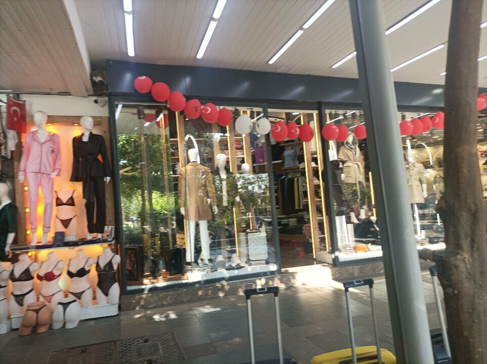 Clothing store New, Antalya, photo