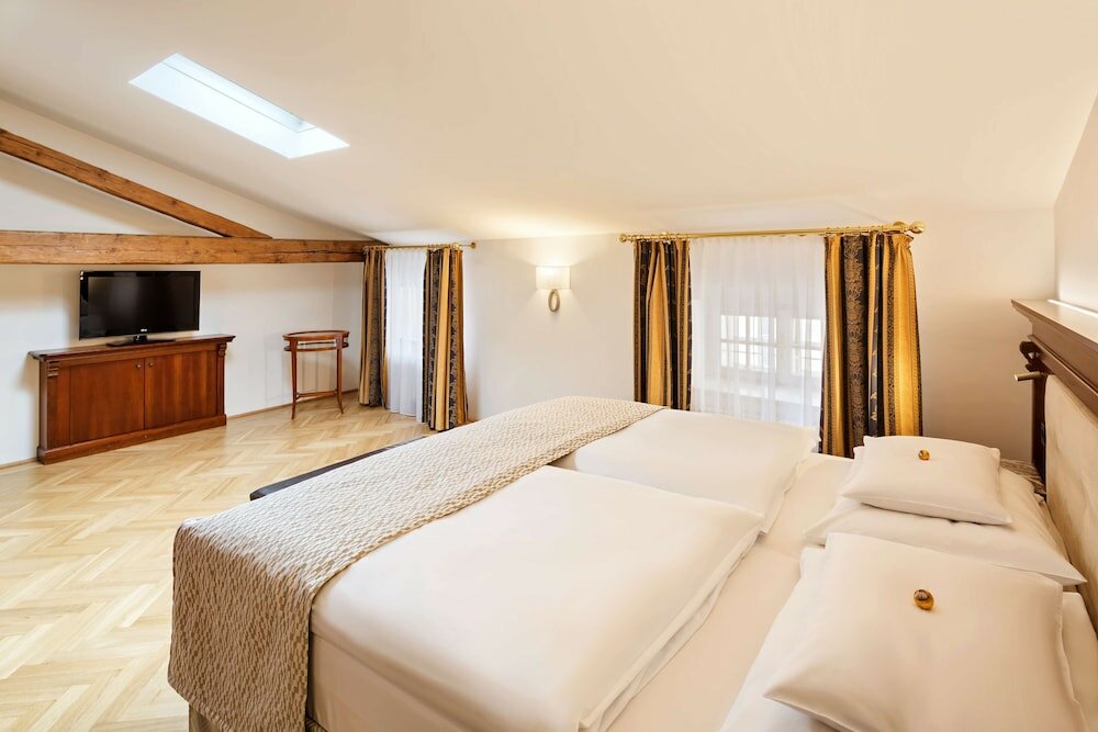 Фото Radisson Blu Hotel Altstadt, Salzburg