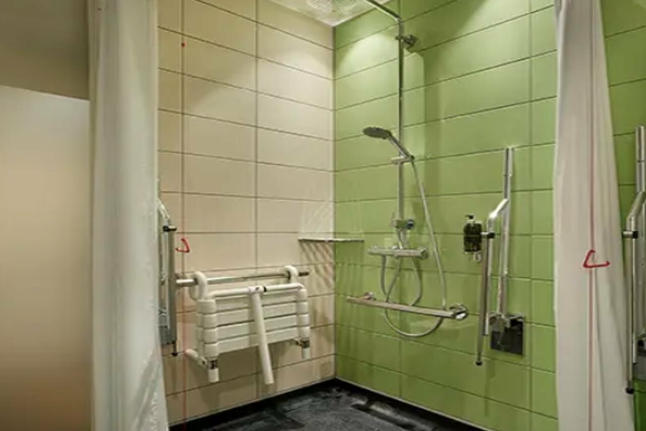 Фото Hub by Premier Inn London Westminster Abbey Hotel