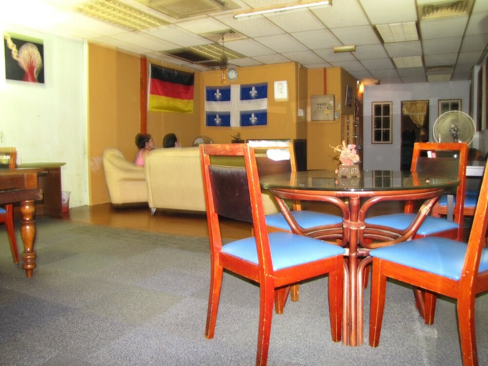 Фото Oasis Guest House