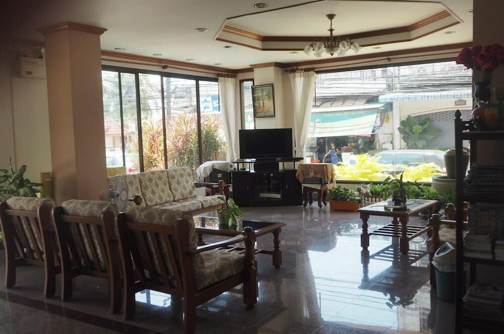 Фото Ritzy House Hotel