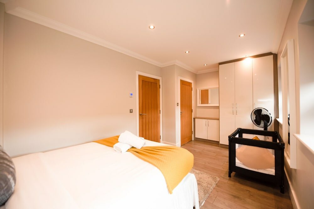 Фото Malthouse Court