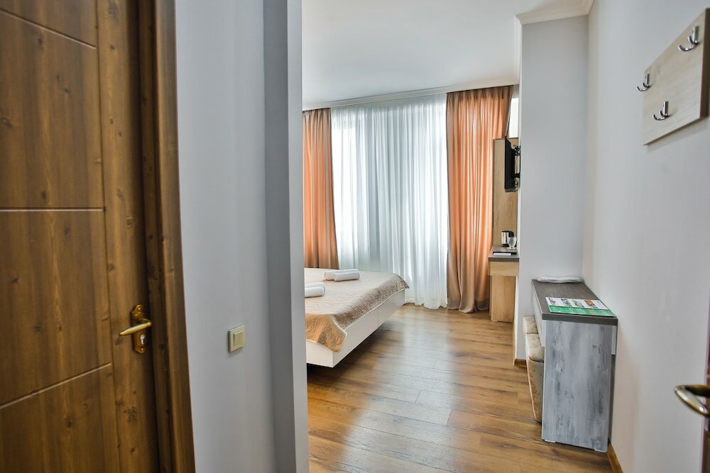 Фото Hotel Terrace Kutaisi