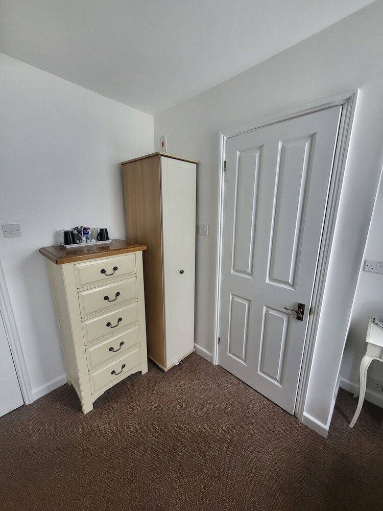 Фото St George's Guesthouse