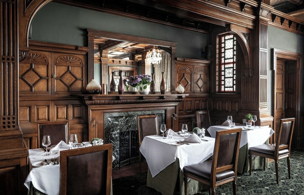 Фото Woodlands Park Hotel