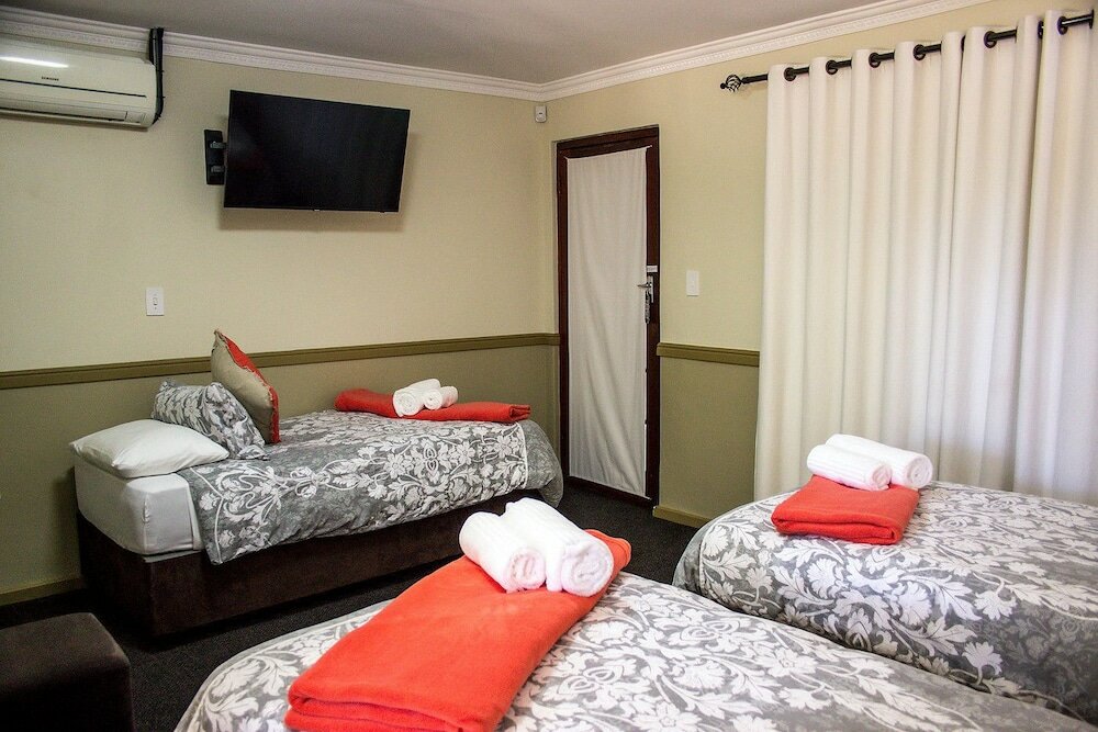 Фото Victoria Heights B and B