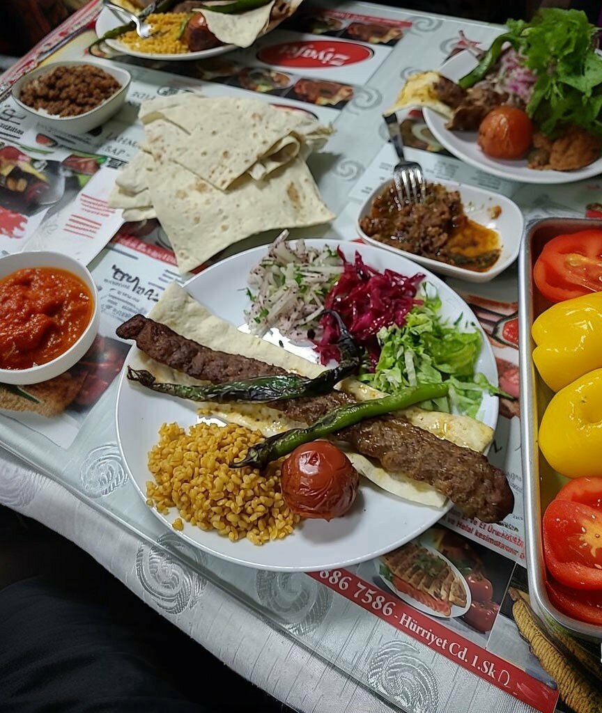 Cafe Ziyafet Lahmacun Kebap Pide, Edremit, photo
