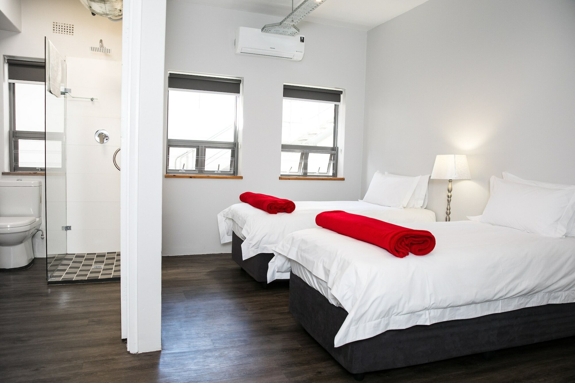 Фото Zeederberg Corner