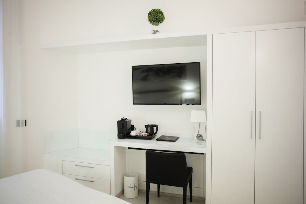 Фото Lhp Suite Napoli - Parco Margherita