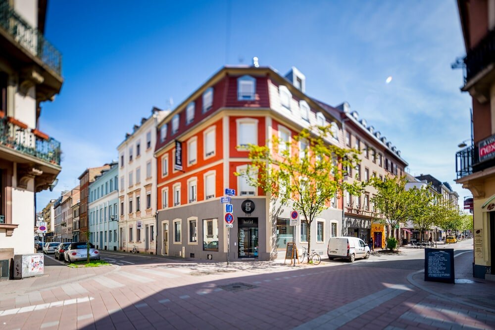 Фото отеля 1