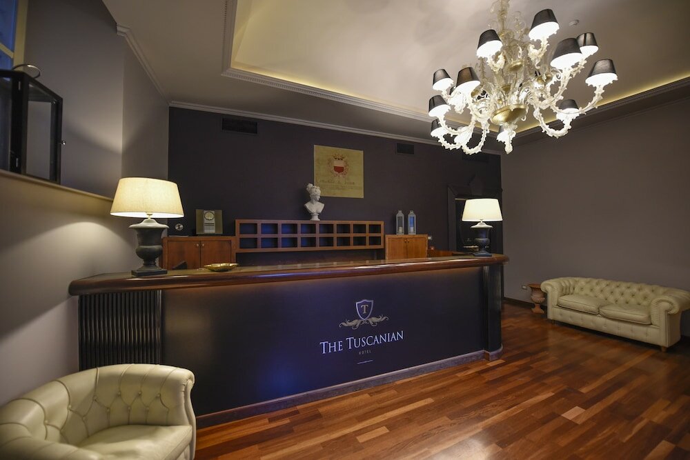 Фото The Tuscanian Hotel