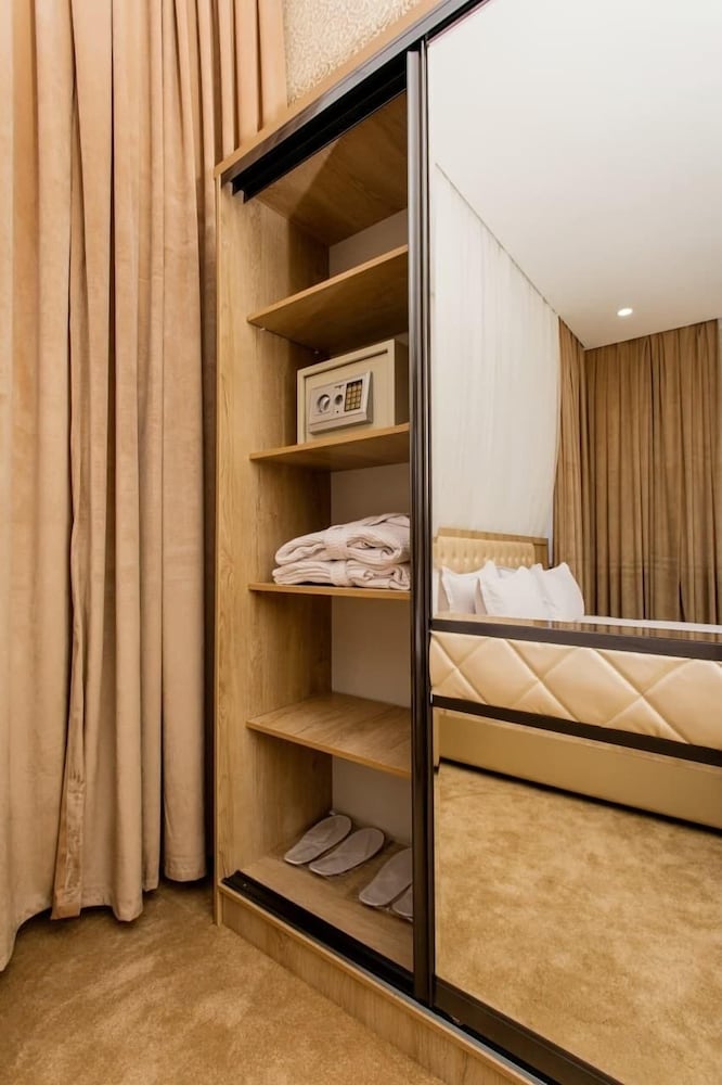 Фото Gabrielle International Hotel