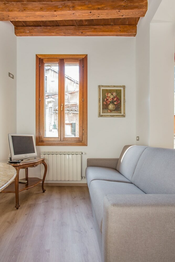 Фото Venezia - Calle Campanile 3076