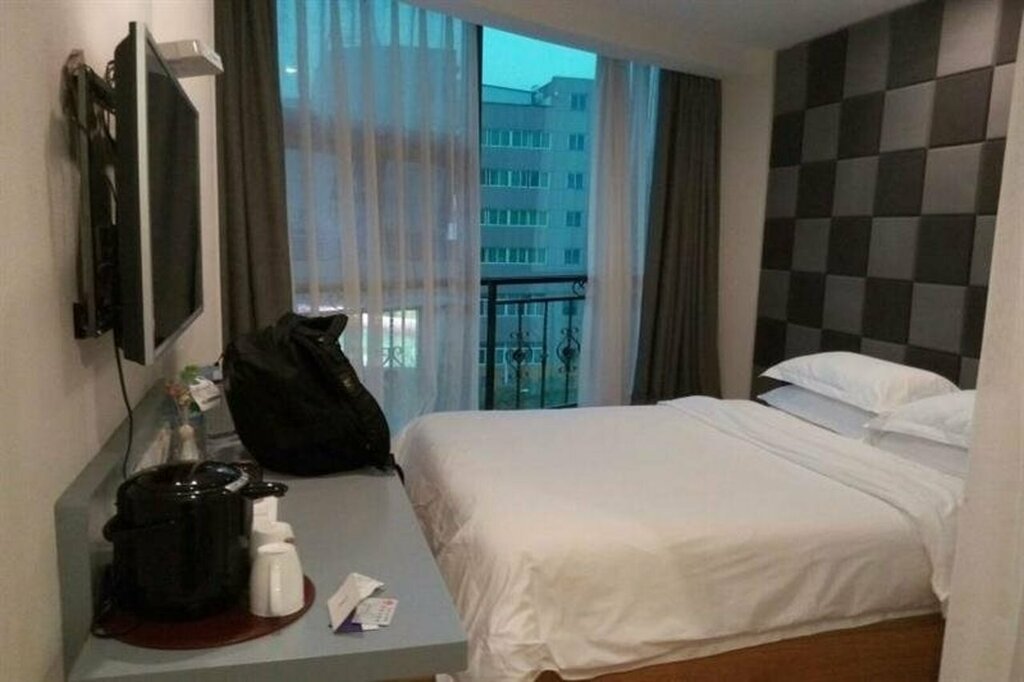 Hotel Home Inn, Jinhua, photo