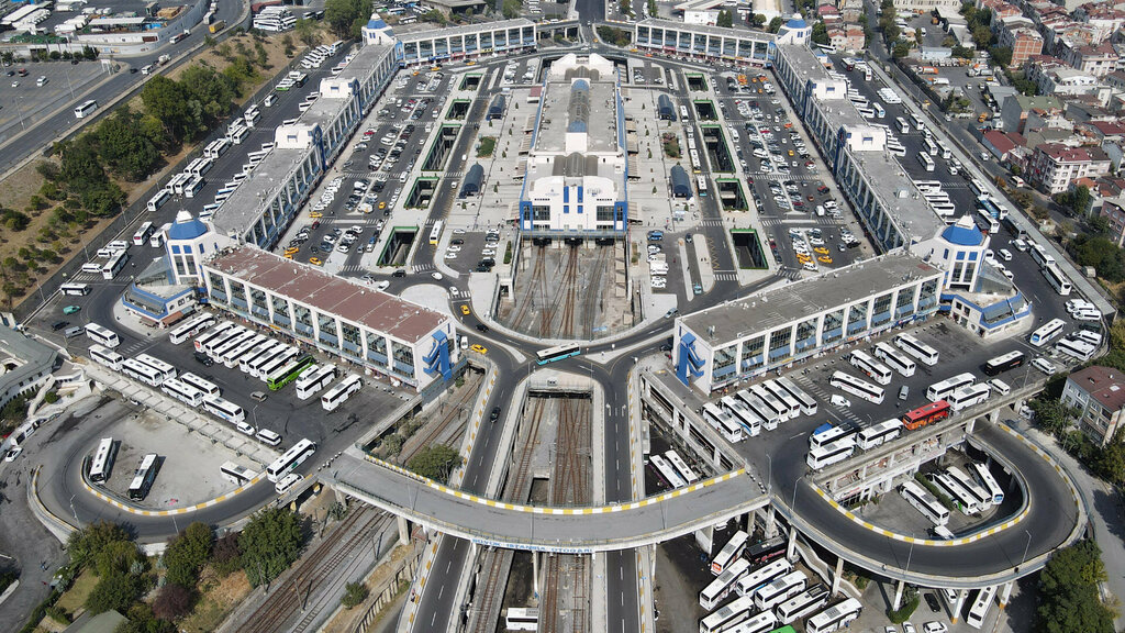 النقل بالحافلات Esadas Altintepsi Grand Istanbul Bus Terminal ، اسطنبول، صورة