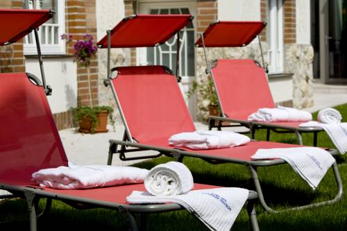 Фото Hotel Sandor Pavillon