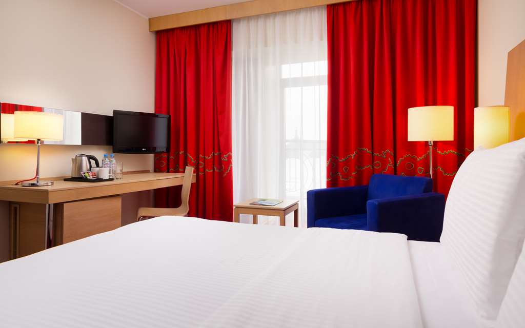 Фото Cosmos St. Petersburg Nevsky Hotel