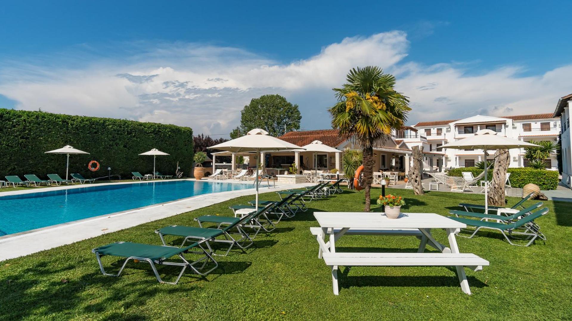 Фото Goudelis Apartments