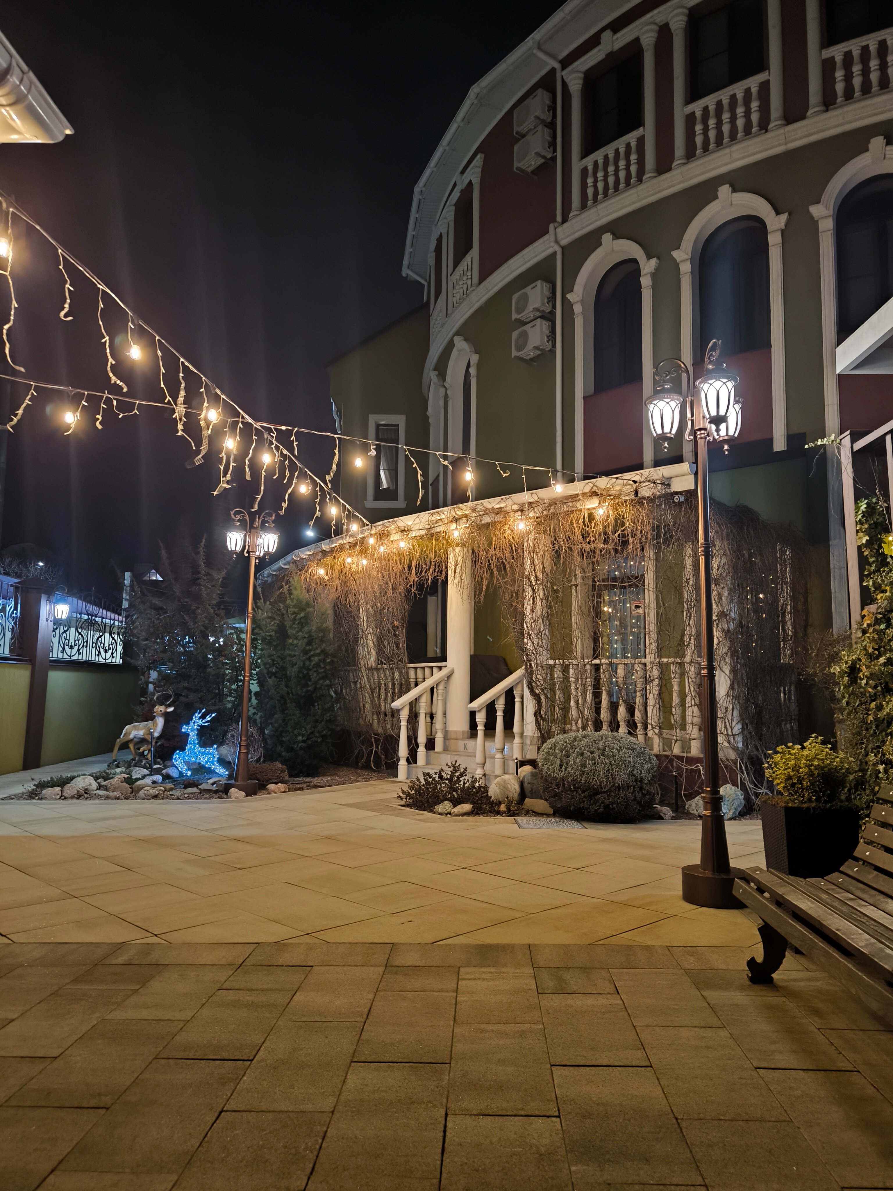 Фото Биография