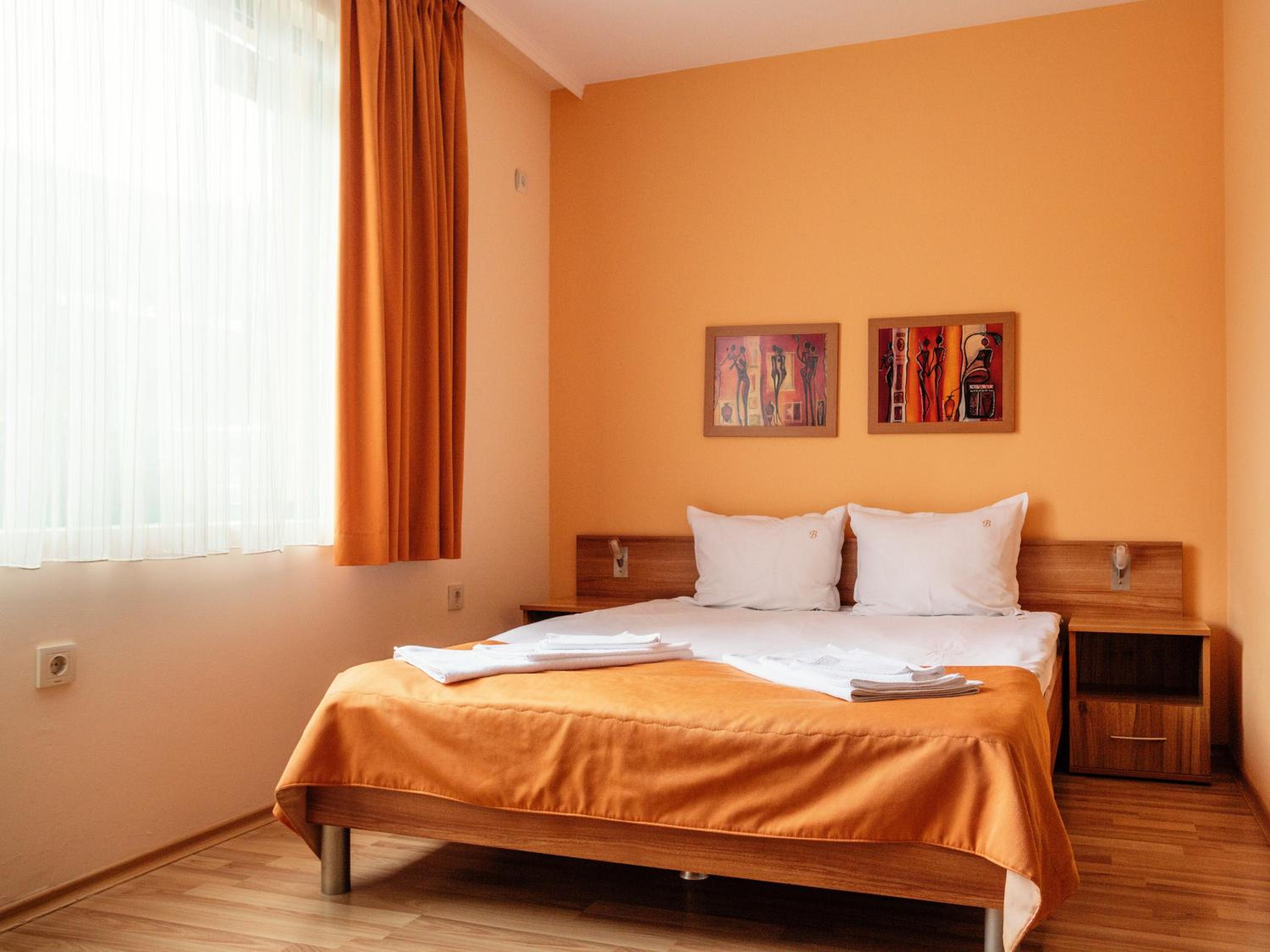 Фото Bright House