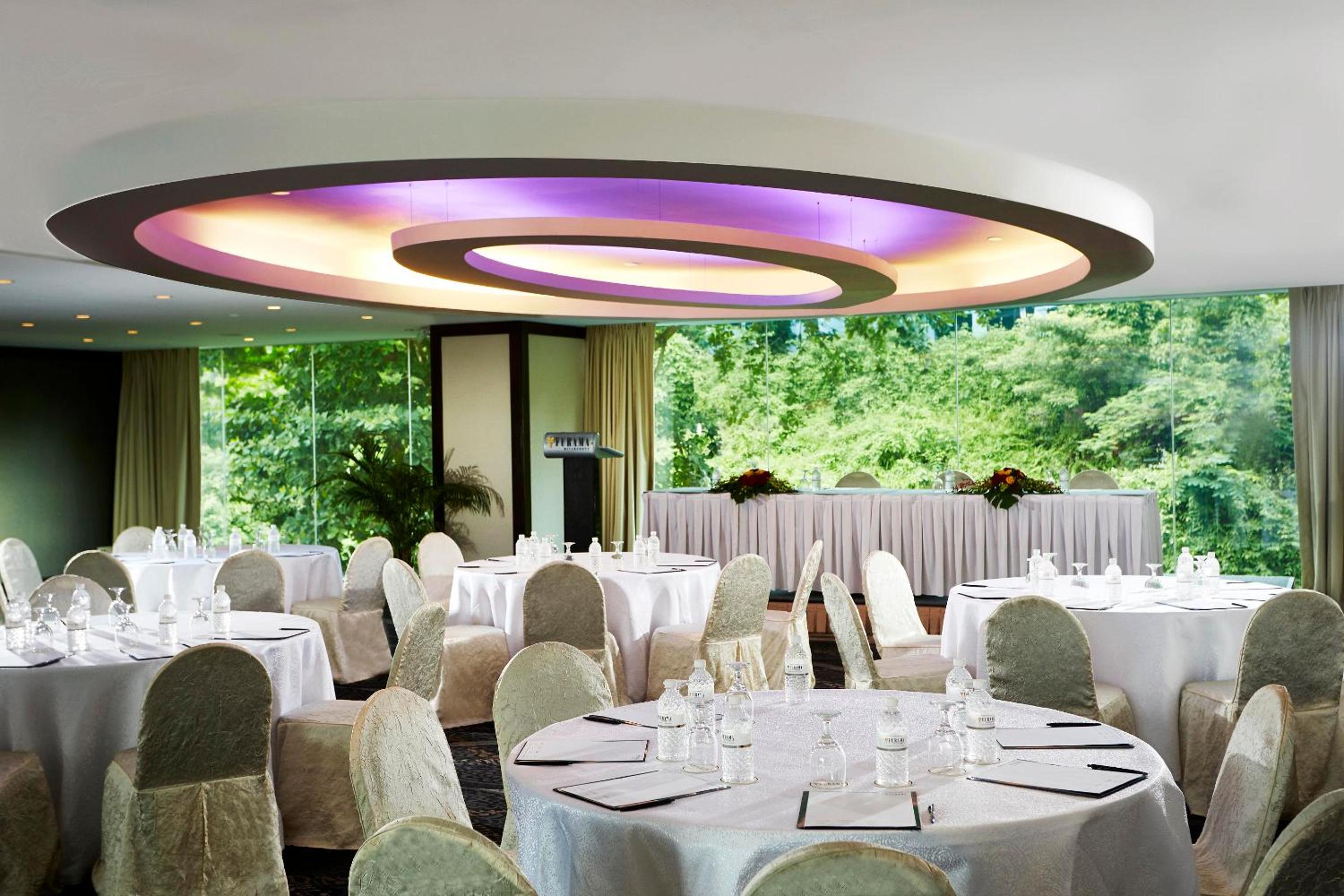 Фото Furama RiverFront