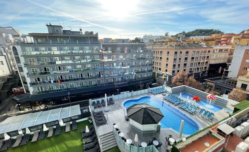 Гостиница Hotel Maria del Mar в Льорет-де-Маре