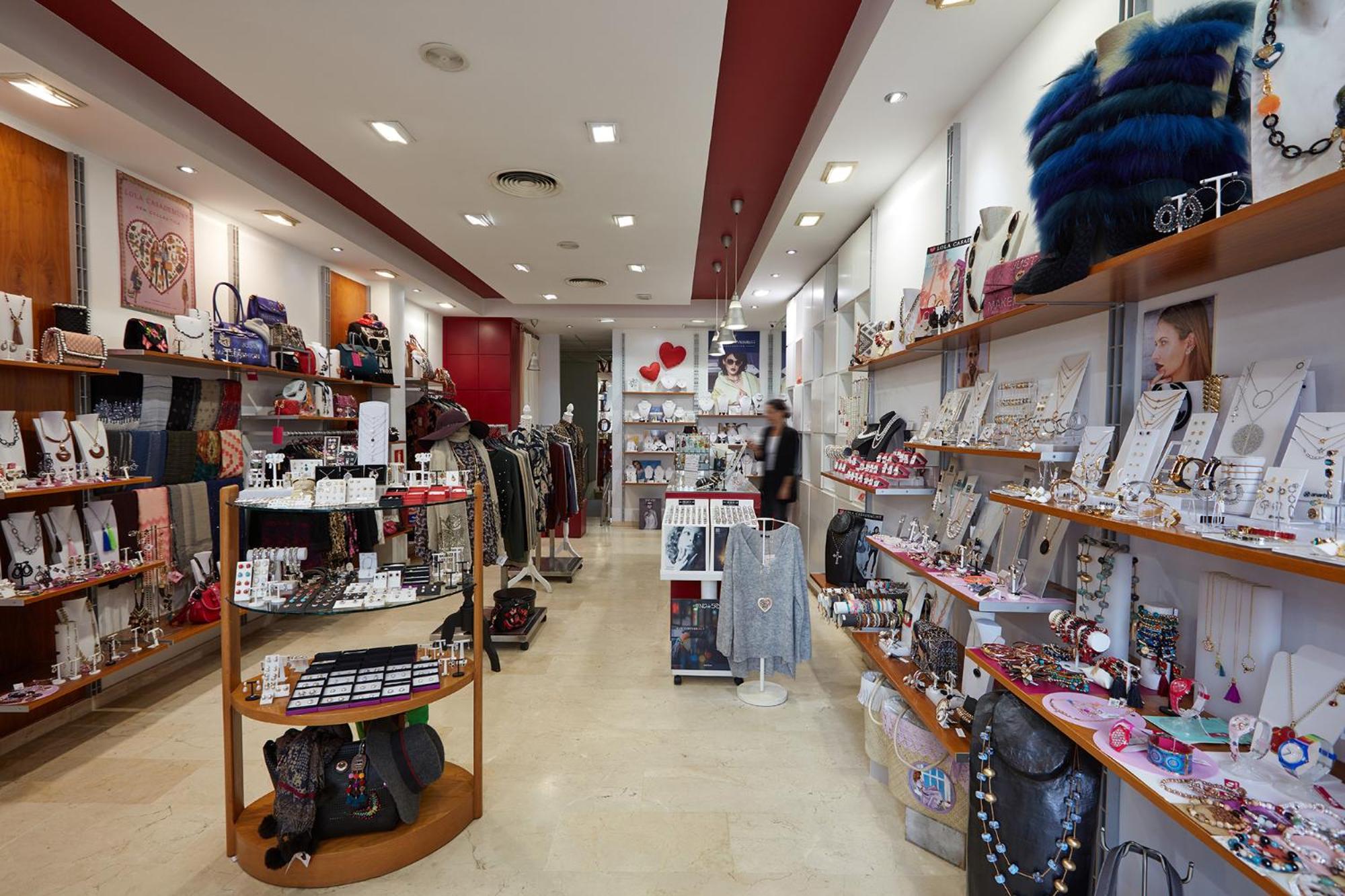 Фото Aparthotel Milord's Suites