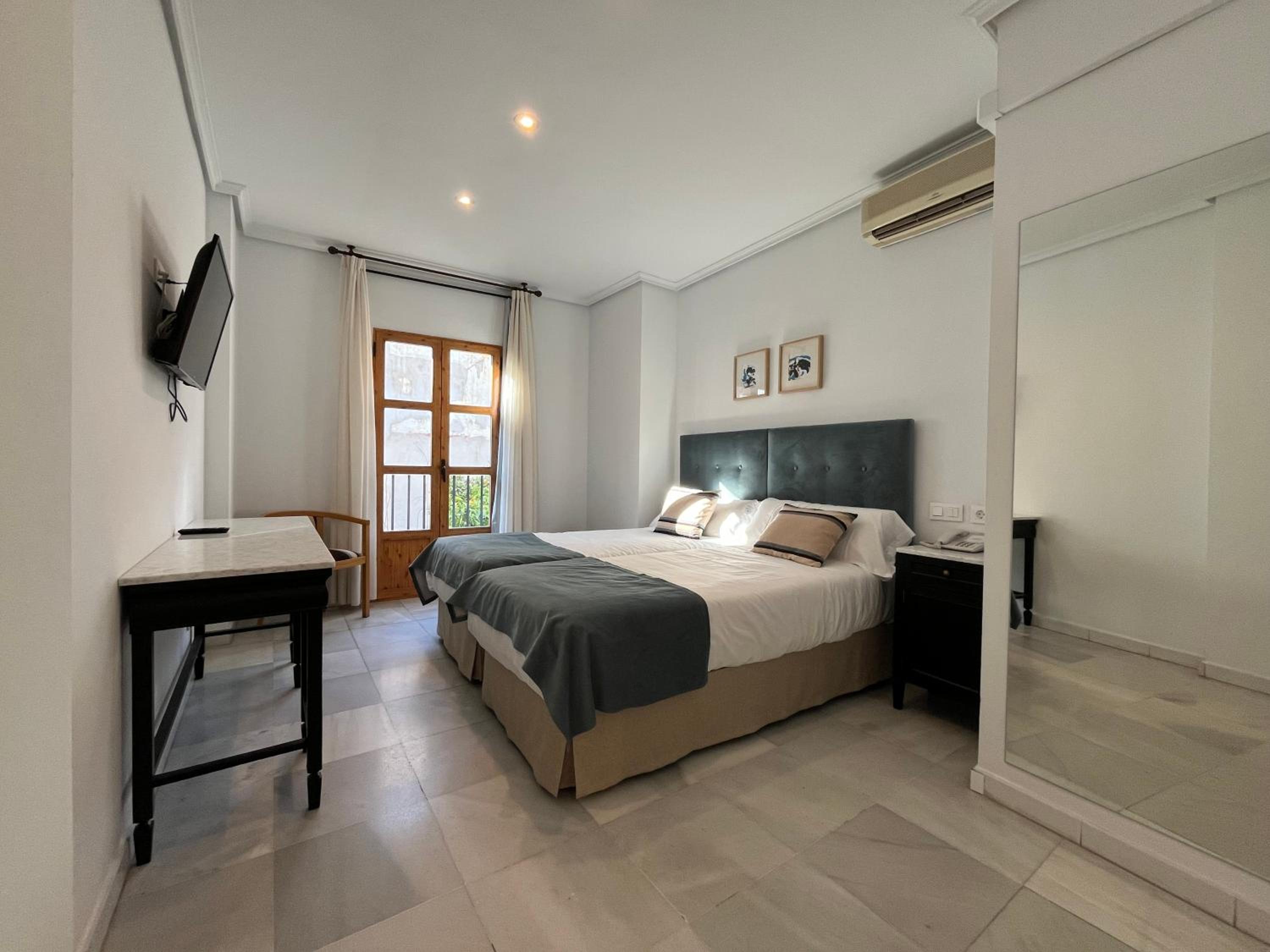 Фото Hotel Maestre