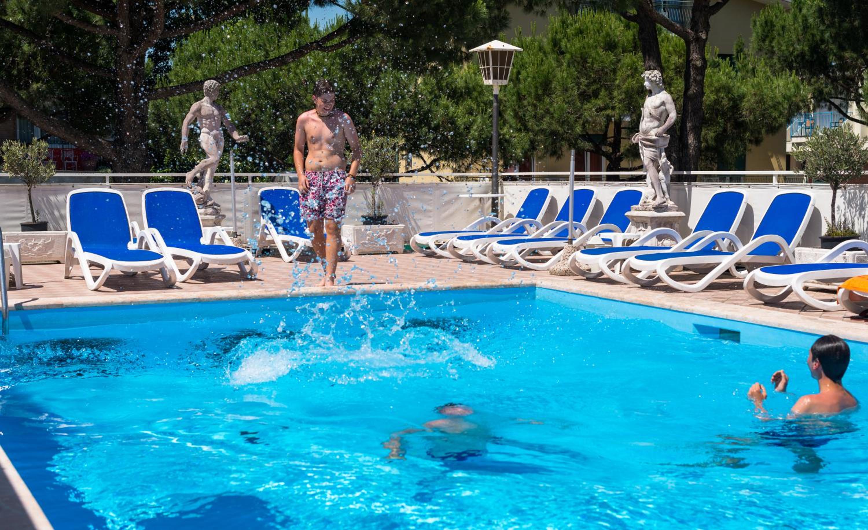 Фото Hotel Trevi