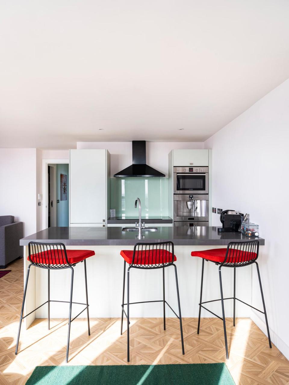 Фото Church Street by Supercity Aparthotels