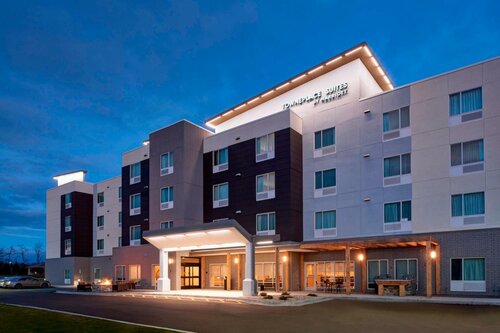 Гостиница TownePlace Suites by Marriott Grand Rapids Airport в Гранд-Рапидс