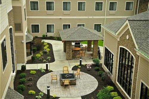 Гостиница Hawthorn Suites by Wyndham Williamsville Buffalo Airport