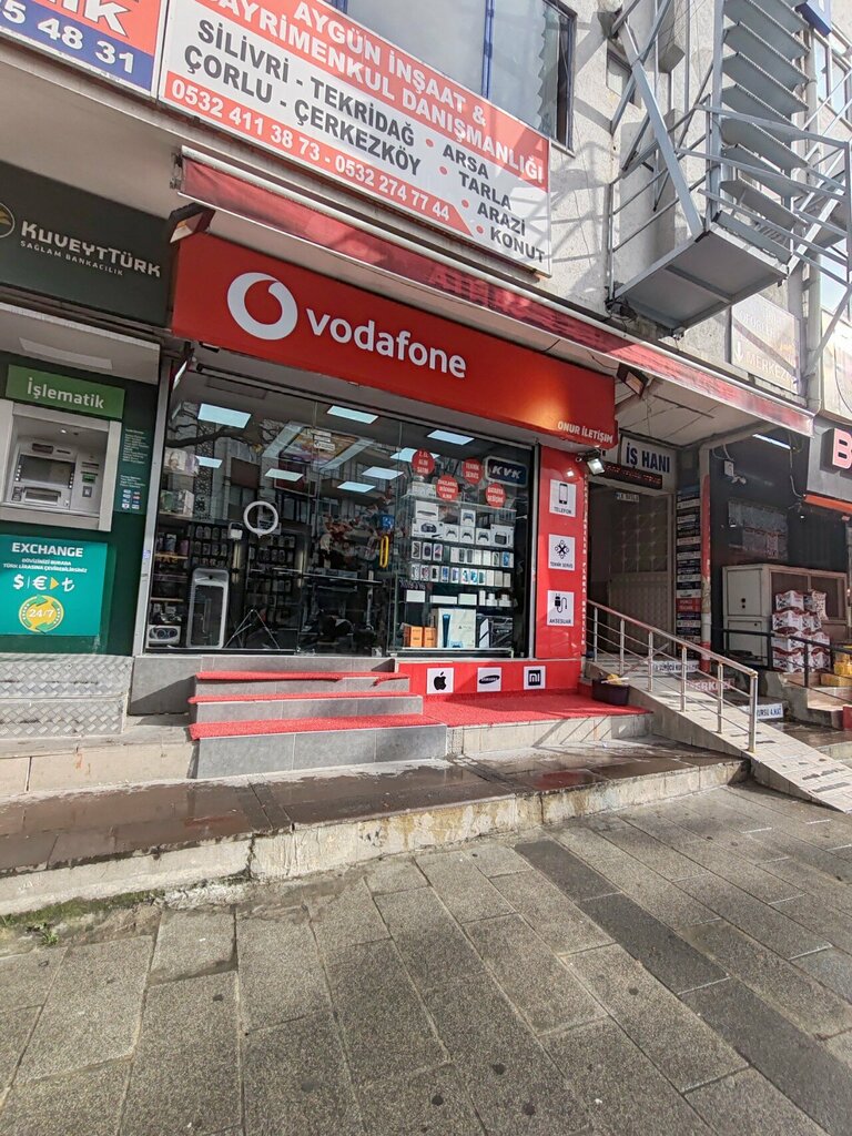 Mobile phone store Onur Communication, Istanbul, photo