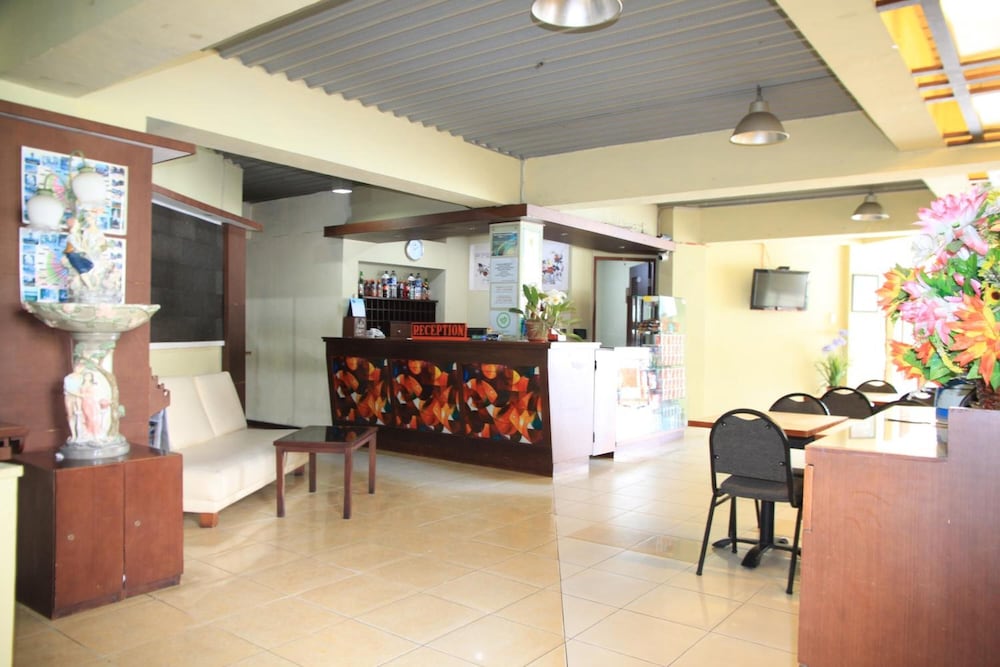 Фото Pandu Lakeside Hotel Parapat - Toba Lake