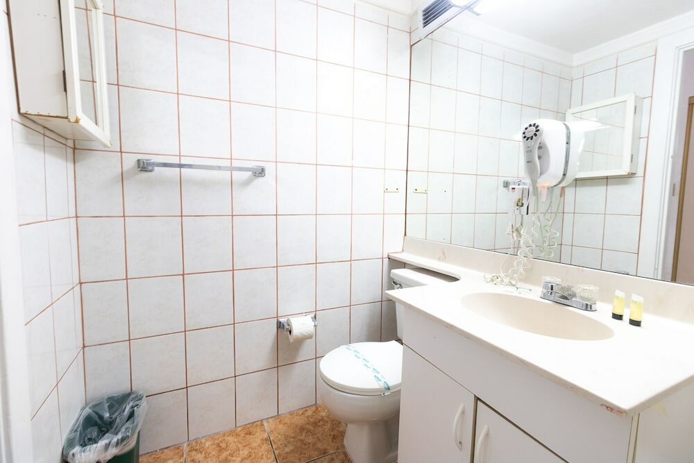 Фото 705 Partial Ocean View Hollywood Beach Resort