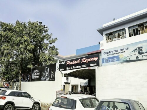 Oyo 28071 Hotel Prakash Regency