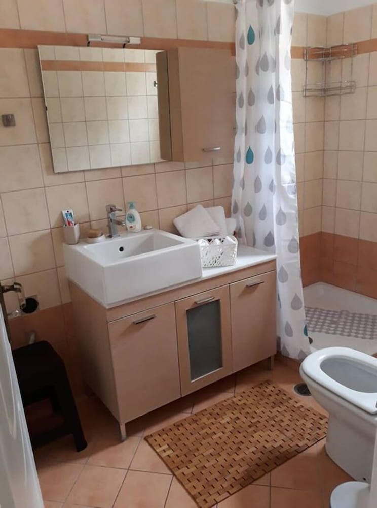 Фото Villa near Athens Airport & Rafina