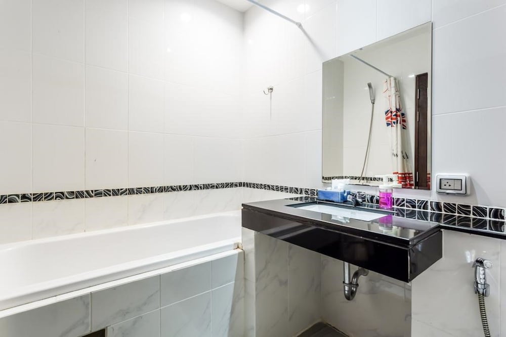 Фото Bottomhill Palace Hotel