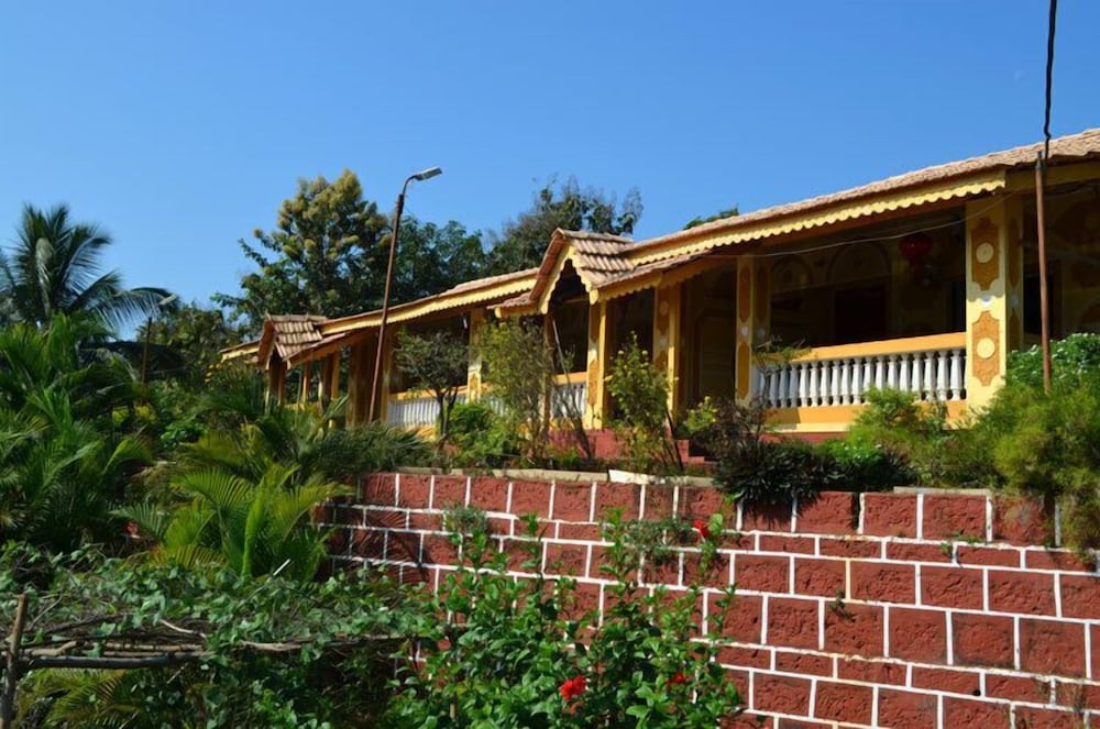 Фото Nisarg Resort