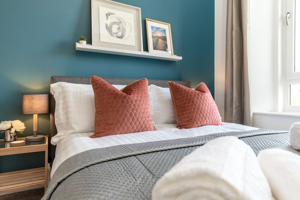 Фото West Mount Apartment